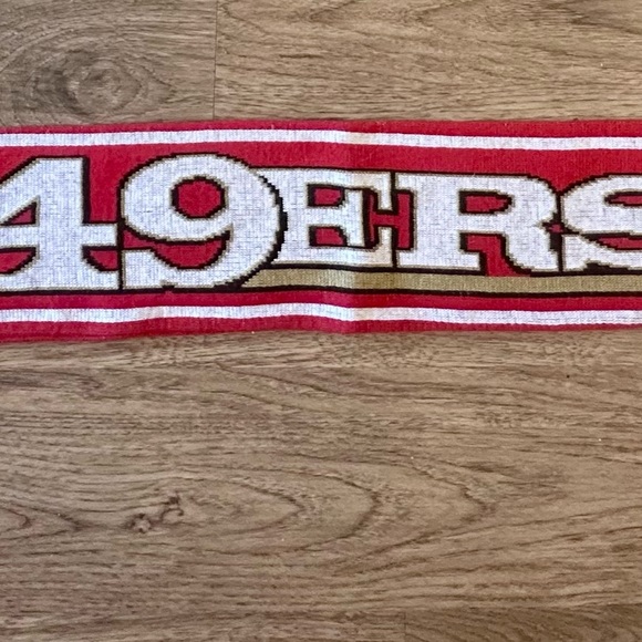 49ers Scarf - Picture 3 of 3